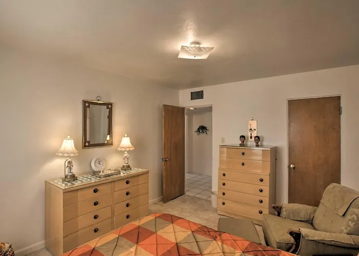 1 Mi To Golf & Shopping: W/ Yard * Phoenix